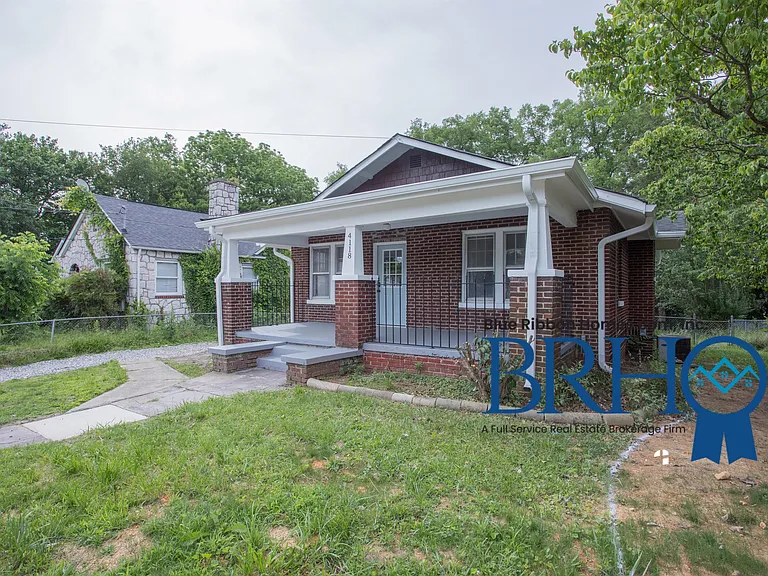 4118 Holston Dr — Photo 3