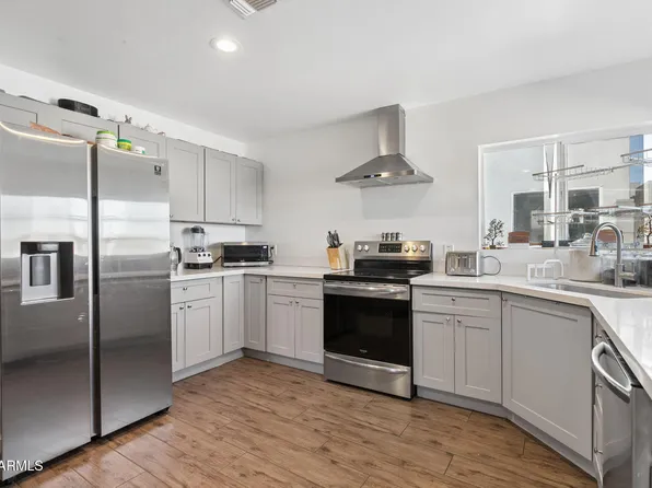 2324 E OAK Street, Phoenix, AZ 85006