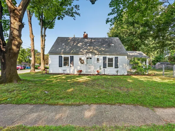 539 Coolidge Ave, Kalamazoo, MI 49006