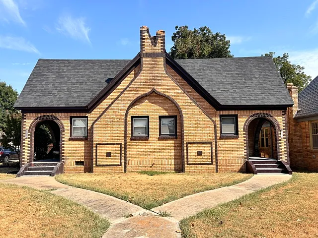 3345 NW 18th St