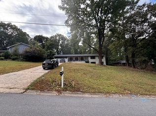 3090 Saint Helena Dr, Tucker, GA 30084