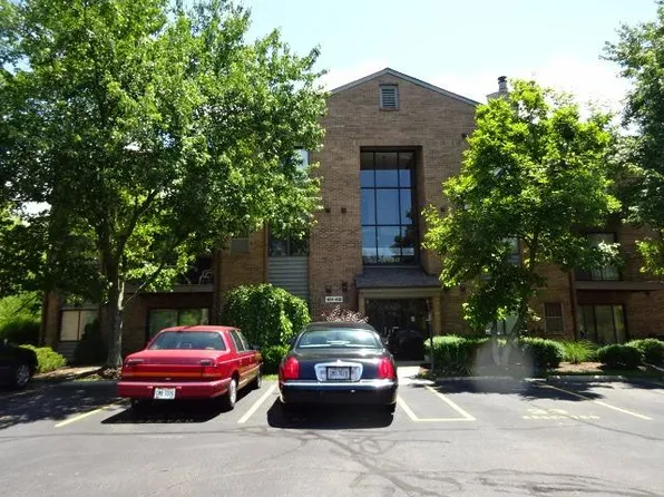1544 W Galbraith Rd Unit 403, North College Hill, OH 45231