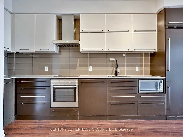 770 Bay St #Penthouse 603 — Photo 5
