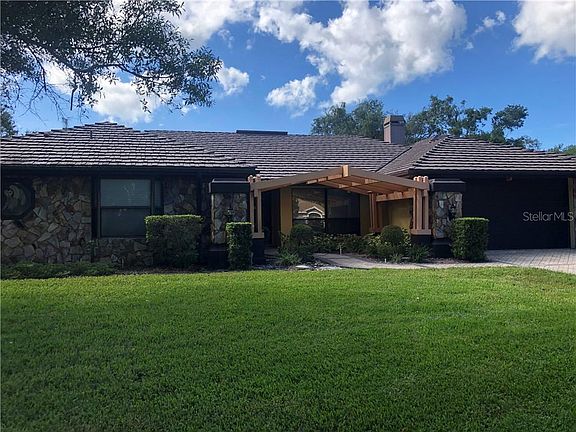 2nd image of 168 Garland Cir