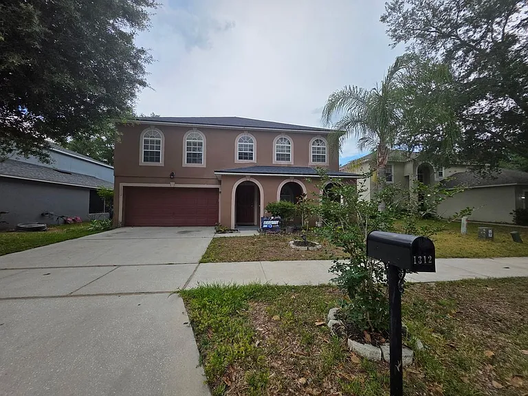 1312 Hawks Nest Ave — Photo 1
