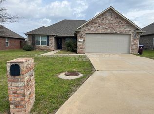 529 Ridge Point Dr, Fort Smith, AR 72908
