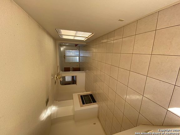 2nd image of 6006 Encanto Point Dr