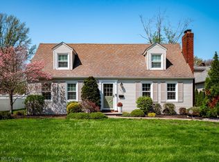 1800 Horseshoe Blvd, Westlake, OH 44145