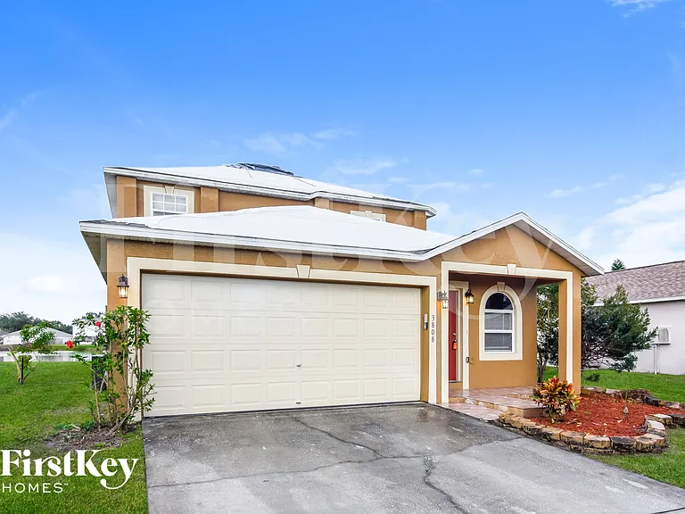 3808 McKinley Dr — Photo 3