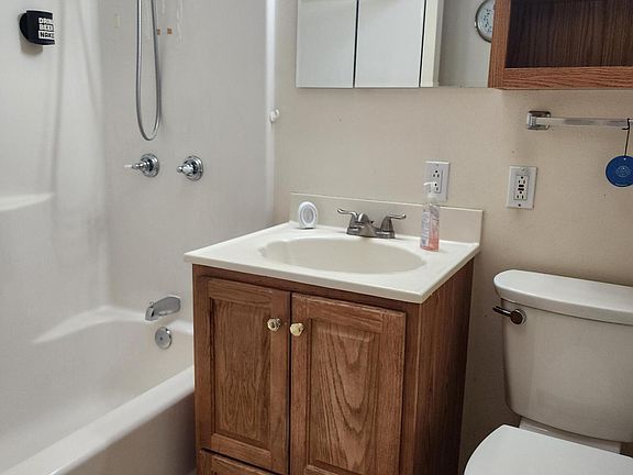 5th image of 2814 Graceland Dr NE