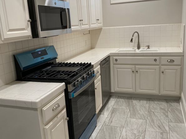 2267 Honolulu Ave Suite 4