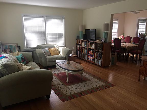 3rd image of 507 Bon Air Ave