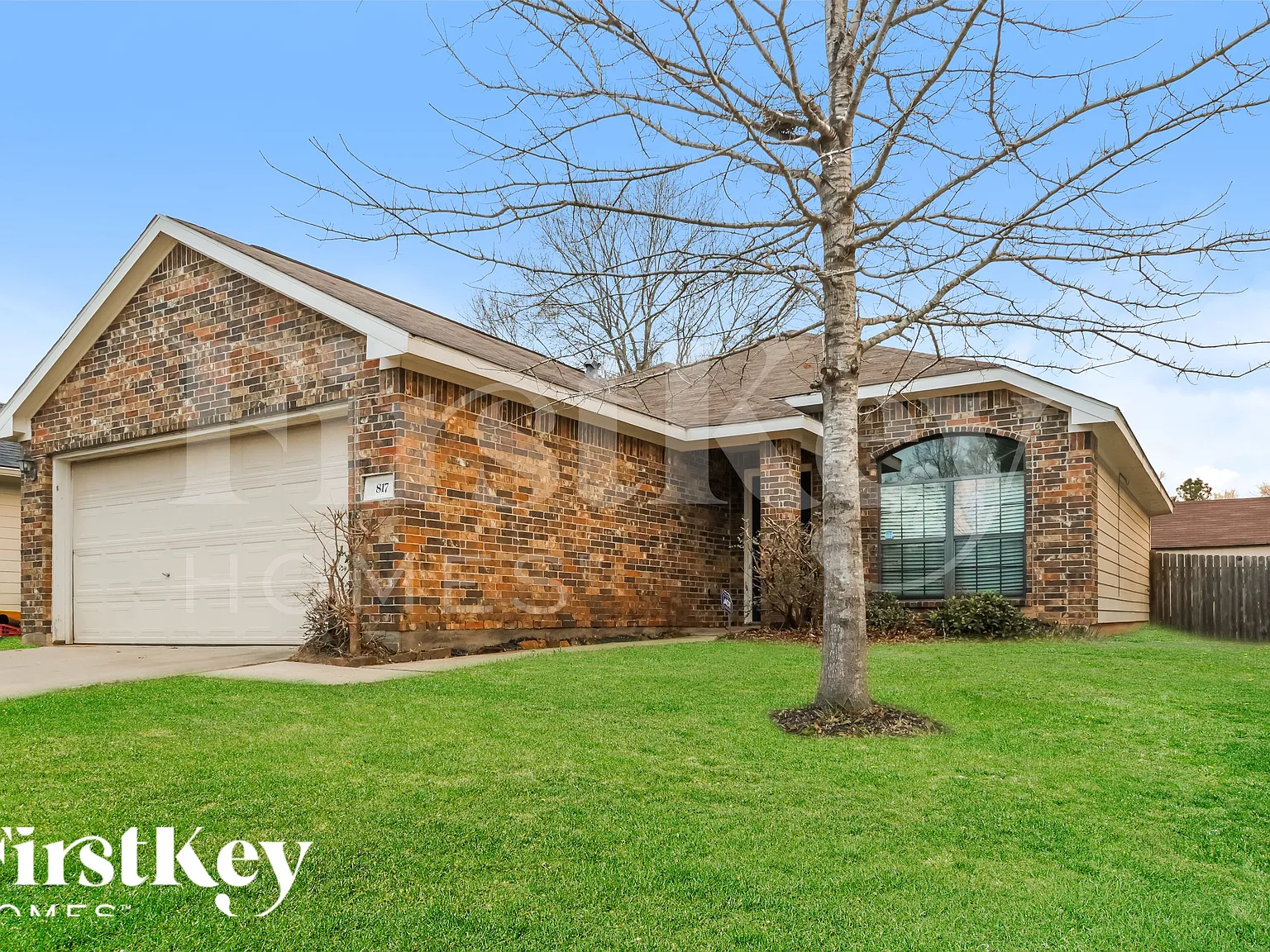 3 bed, 2.0 bath, 1320 sqft, $1,870 — Photo 2