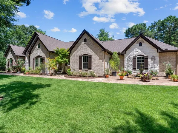 9698 Pioneer Trce, Conroe, TX 77303
