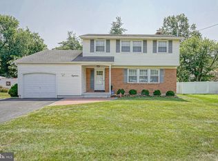 18 Wheelwright Ln, Cherry Hill, NJ 08003
