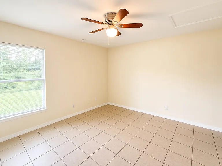 2408 Vernon Ave S — Photo 7