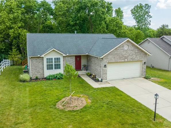 1438 Michael Dr, Troy, OH 45373