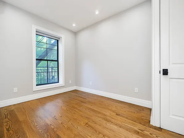 47 Columbia Place image 5 of 9