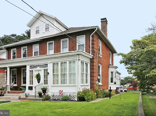 422 S 12th St, Lebanon, PA 17042