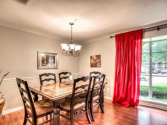 5th image of 2041 N Kirkwood Dr