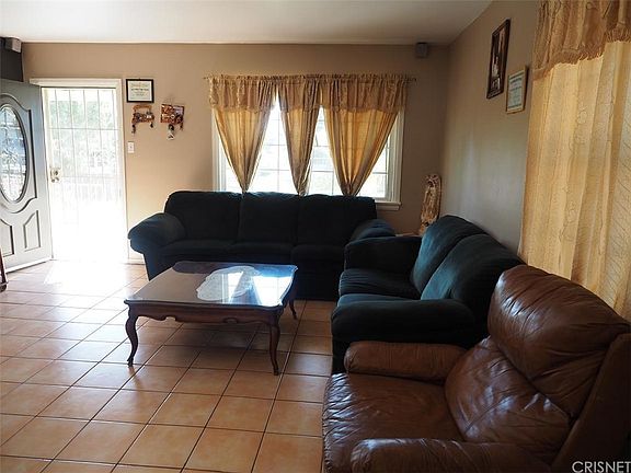 4th image of 10240 Bradley Ave