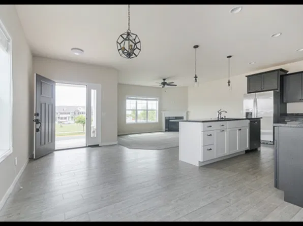 Beautiful 3 Bed Condo Available Now, 6820-6850 Redspire Ln #6826, Deforest, WI 53532