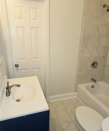 4th image of 2713 Baronne St