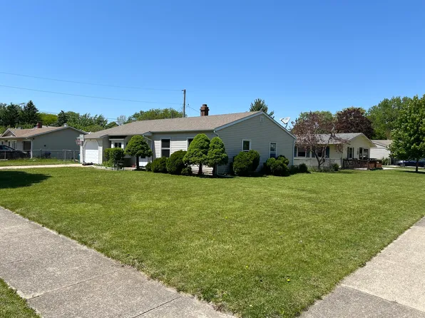 757 Crestwood Dr, Aurora, IL 60506