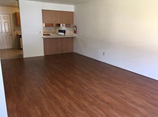 2550 W Sycamore St, Fayetteville, AR 72703