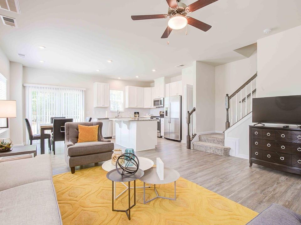 2nd image of 15 McGuires Pl