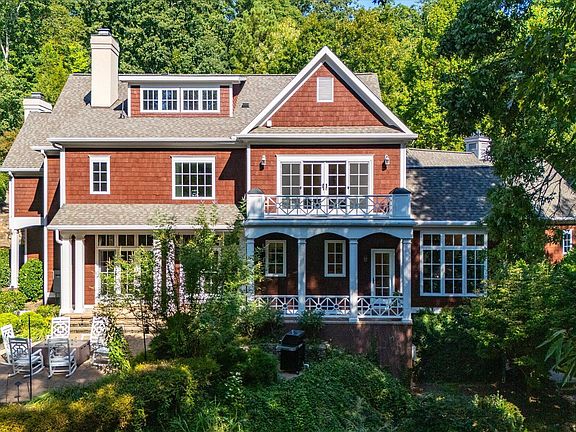 3rd image of 11417 Governors Dr