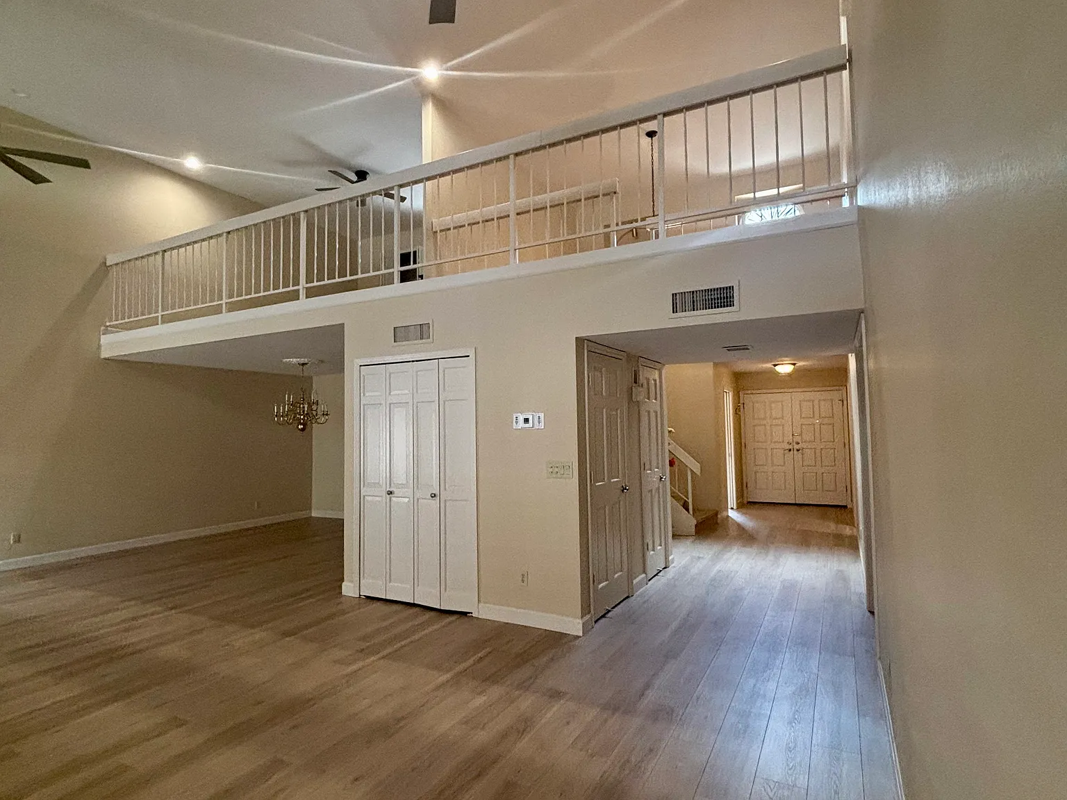 3 bed, 2463 sqft, $4,500 — Photo 4