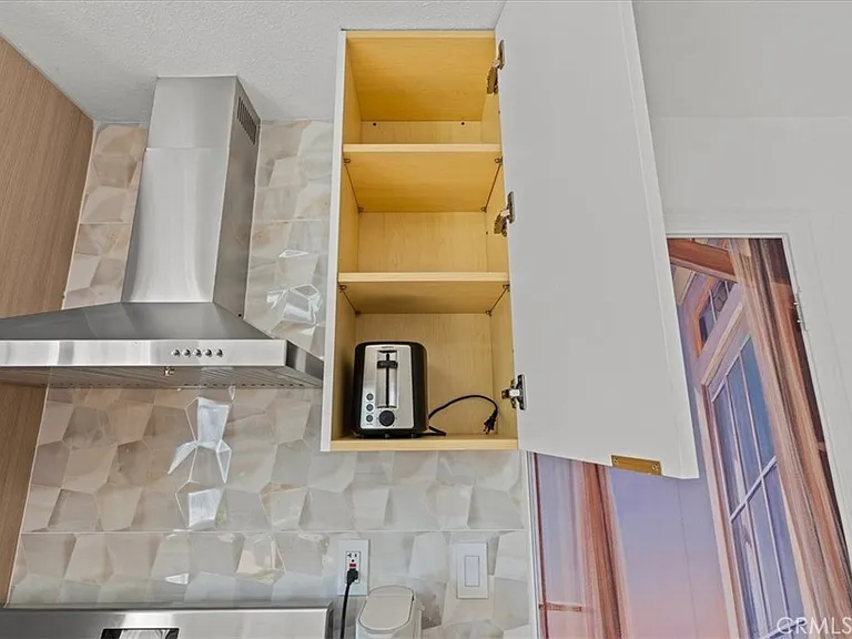 1095 Bonita St #B — Photo 10