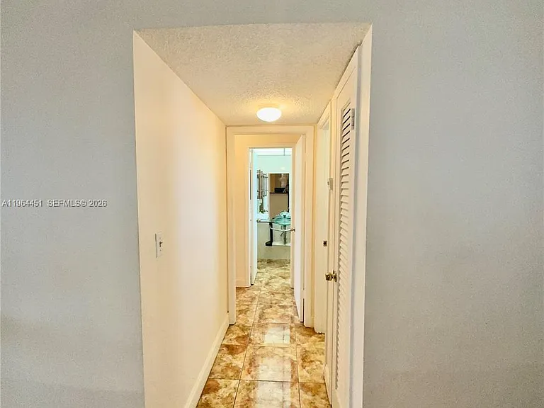 609 NE 14th Ave #706 — Photo 19