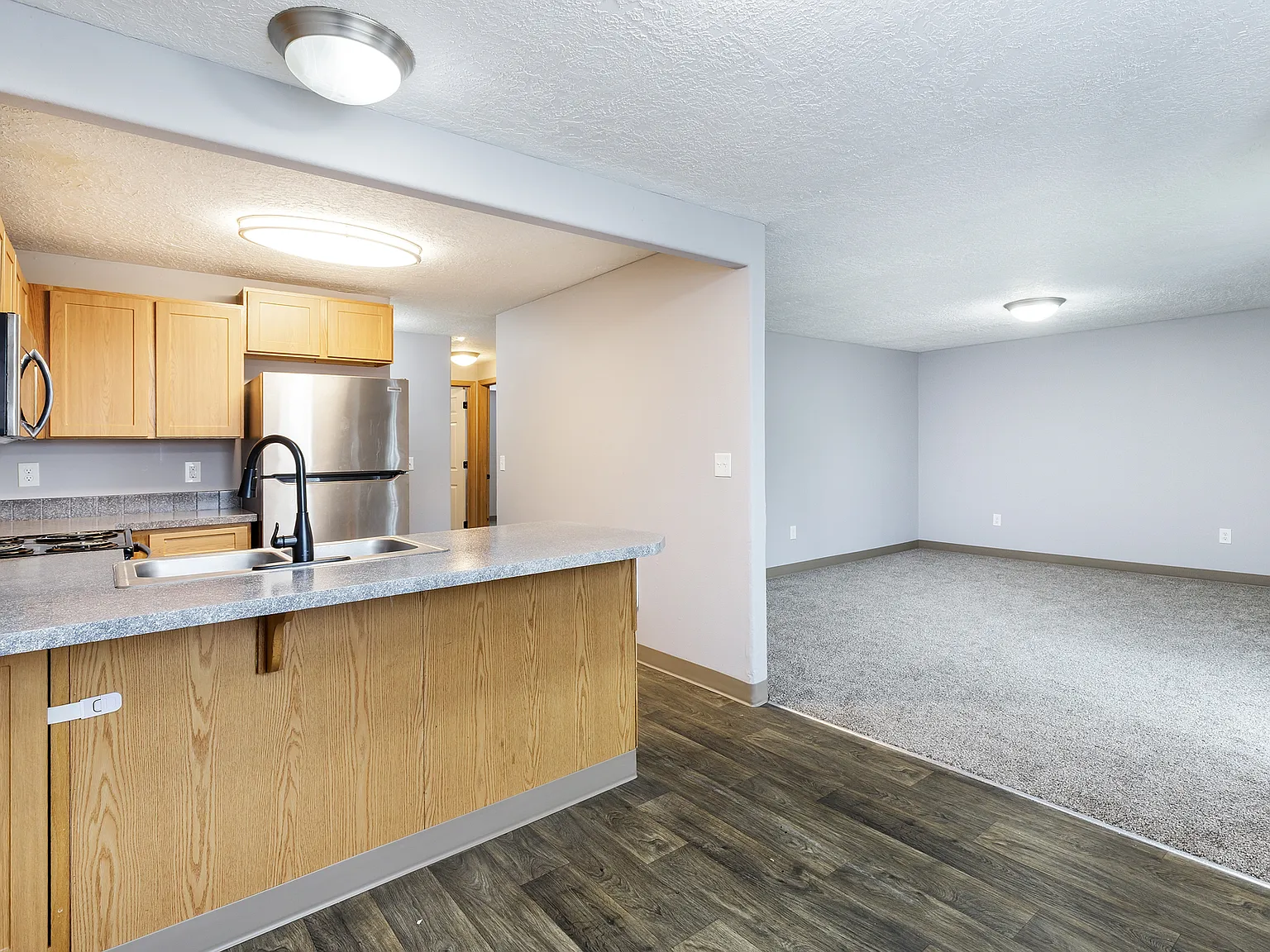 2 bed, 1200 sqft, $1,625 — Photo 4