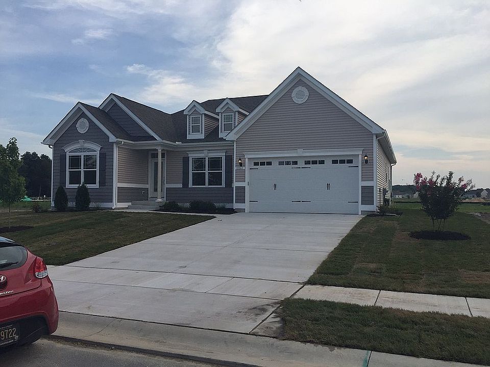 2nd image of 18844 Riverwalk Dr