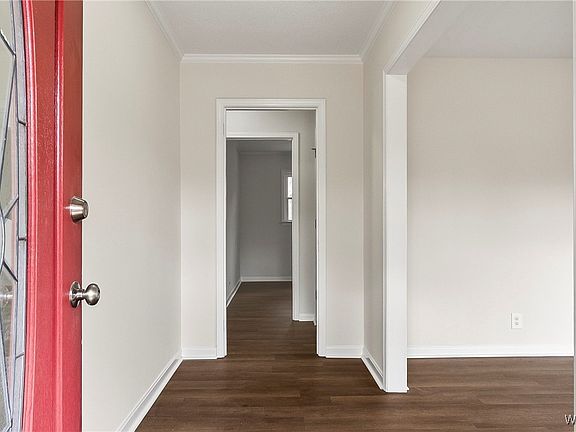 3rd image of 1018 54th St E