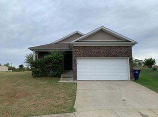 1696 Millbank Rd, Lexington, KY 40511