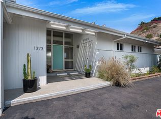 1373 Las Canoas Rd, Pacific Palisades, CA 90272