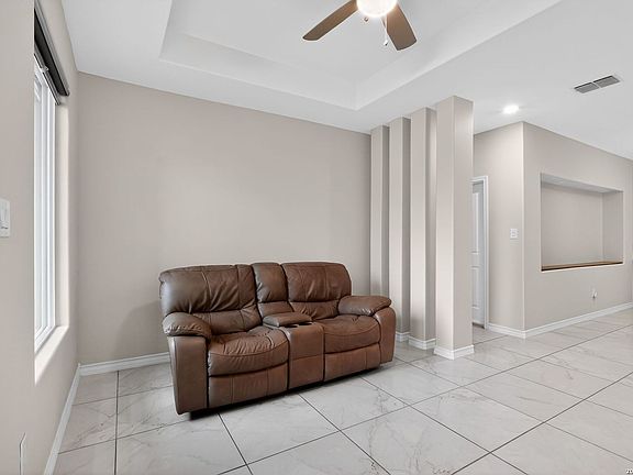 4th image of 411 John Irving