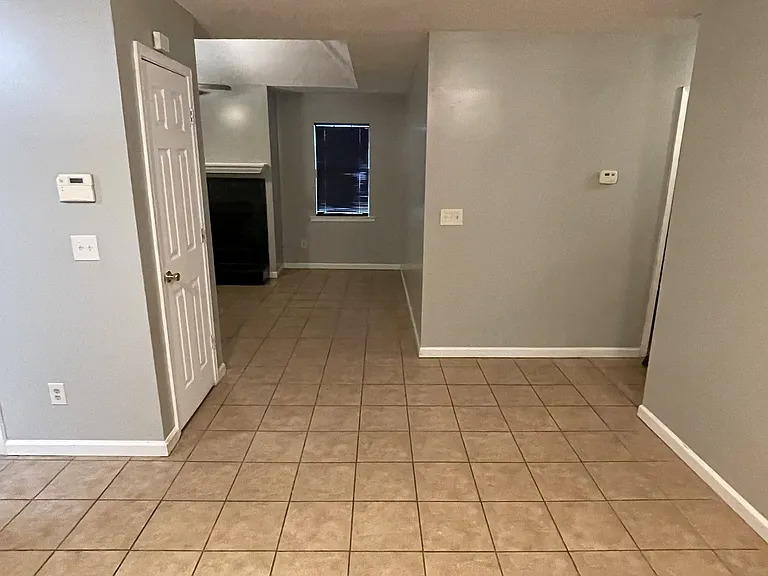 4140 Bronner Rd — Photo 2