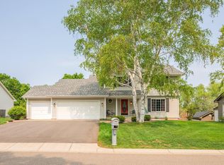 9517 Teakwood Ln N, Maple Grove, MN 55369