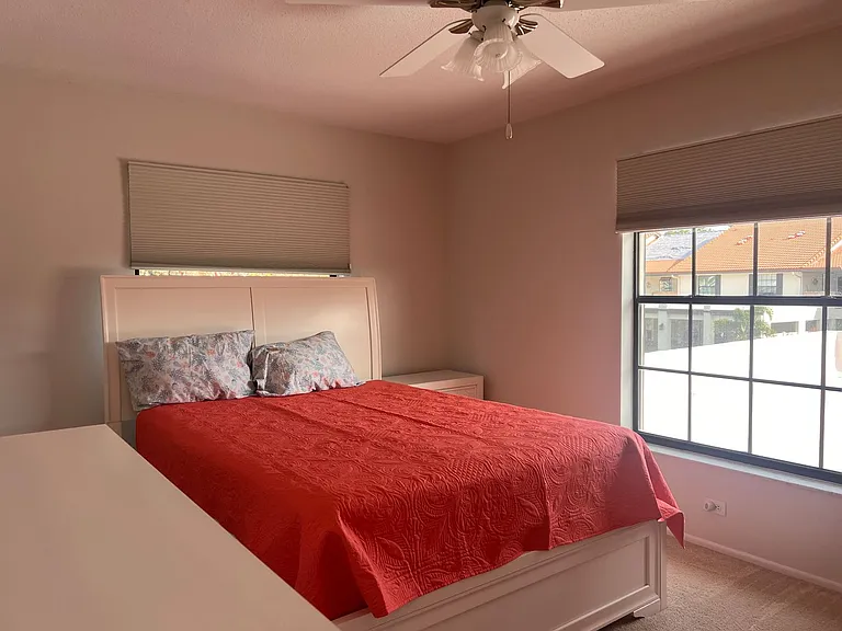 748 Avenida Estancia #B — Photo 24