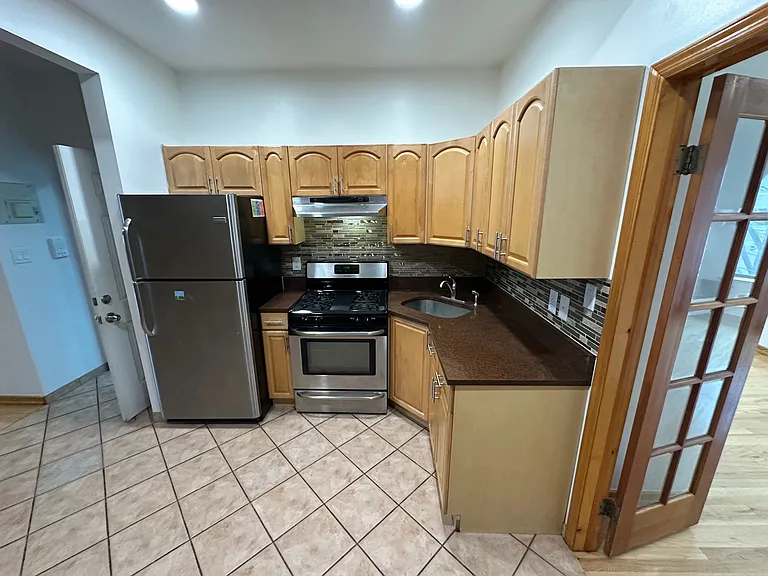 549 Morgan Ave #2 — Photo 2