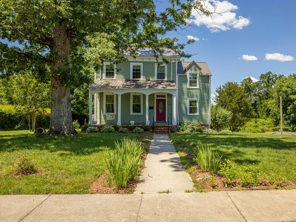 1214 Washington Ave, South Boston, VA 24592