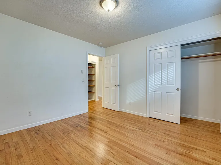 Bedroom A, picture 1