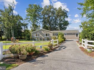 7654 Bay St, Pasadena, MD 21122