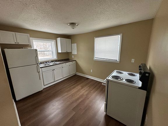 4th image of 807 11th St