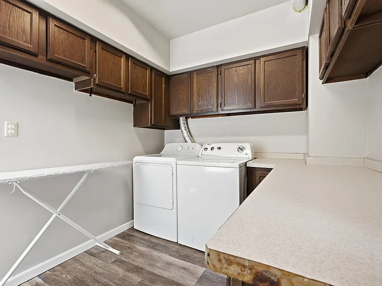 401 Rose St #2 — Photo 19