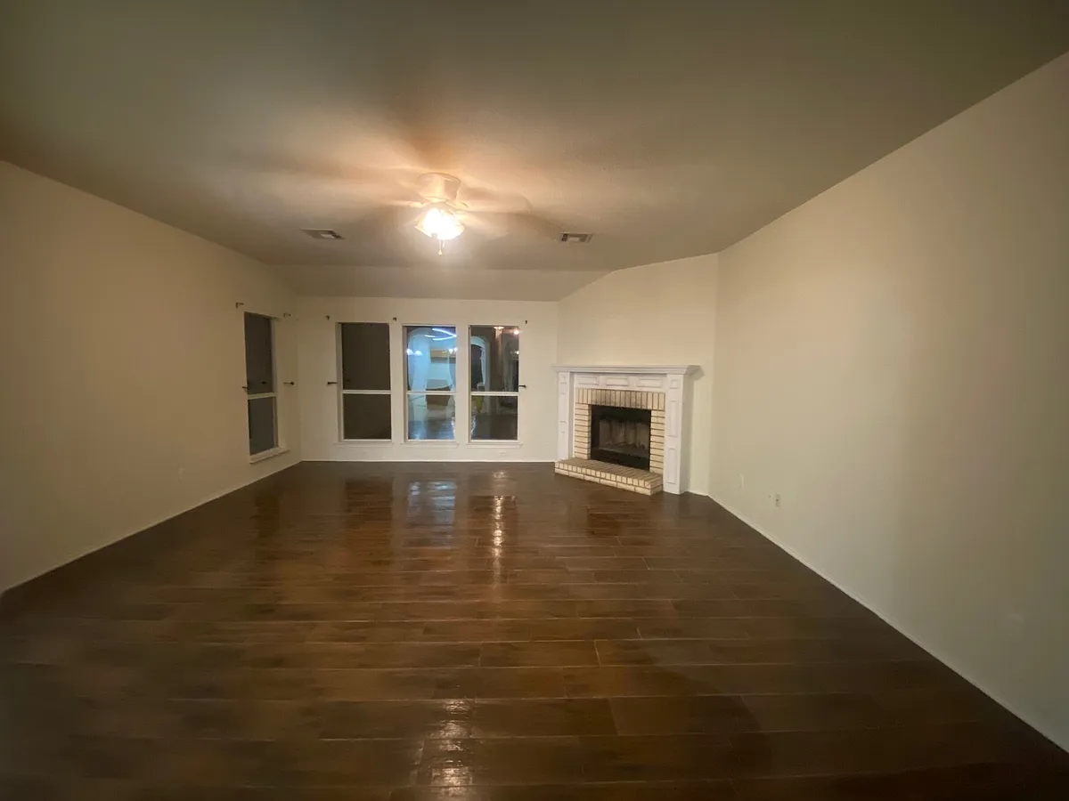 Building Photo - 2128 Modoc Dr